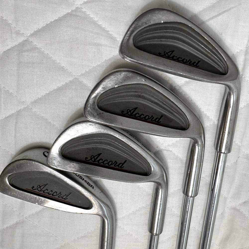 Mitsushiba Accord Golf Clubs Mens Set 4 Iron Steel Shaft Regular RH Slim Grip